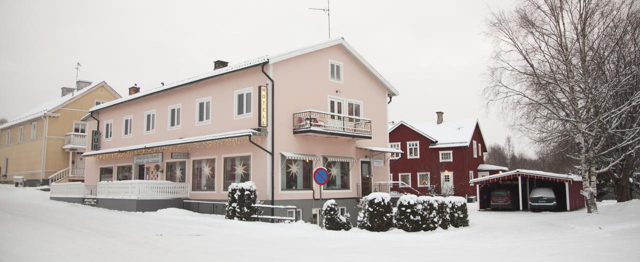 Dala-Jaerna Hotell Och Vandrarhem Bagian luar foto